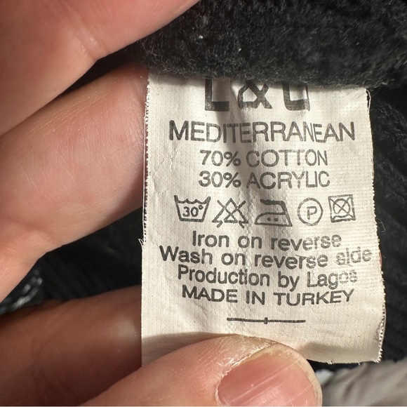 Vintage Y2K size Med. ribbed sweater, skull pattern, cotton blend, goth, diesel - Picture 3 of 6